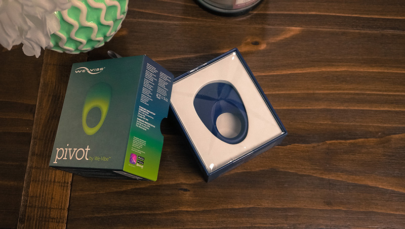 We-Vibe Pivot Cock Ring High Quality Packaging